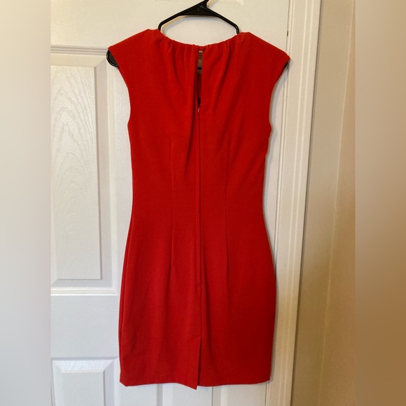 Red H&M dress - Picture 2 of 3